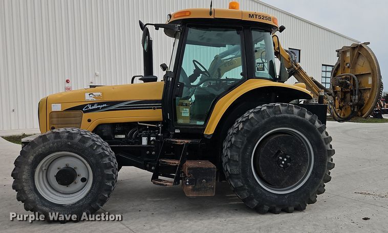 image for item DT7705 2004 Challenger MT525B MFWD tractor