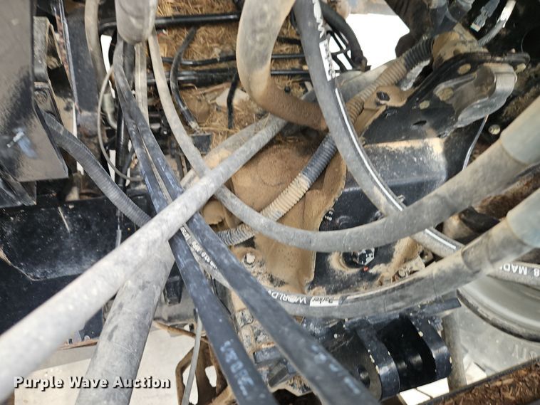 image for item DT7705 2004 Challenger MT525B MFWD tractor