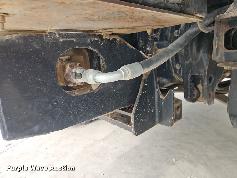 image for item DT7705 2004 Challenger MT525B MFWD tractor