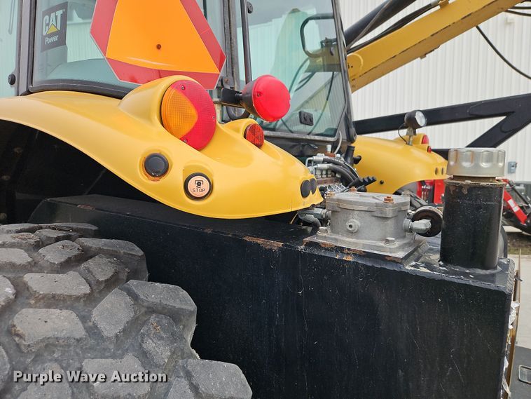 image for item DT7705 2004 Challenger MT525B MFWD tractor