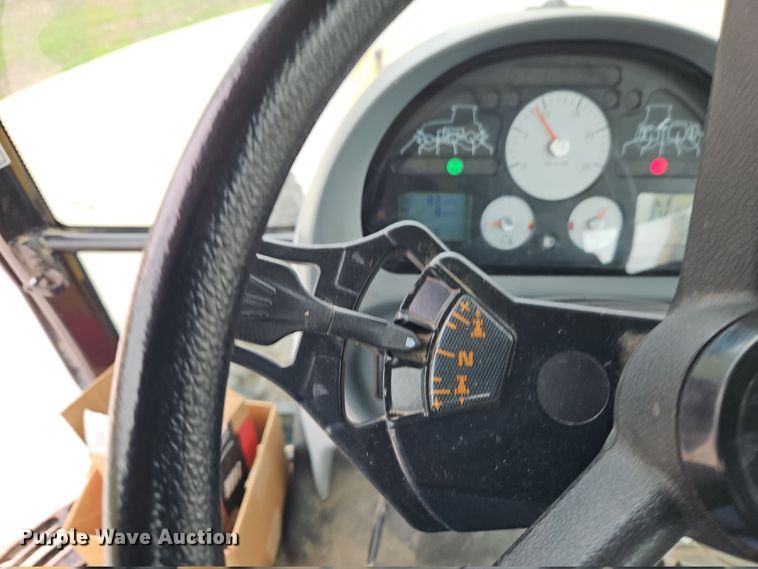 image for item DT7705 2004 Challenger MT525B MFWD tractor