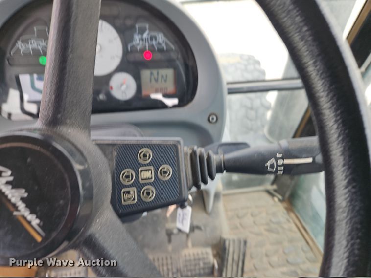 image for item DT7705 2004 Challenger MT525B MFWD tractor