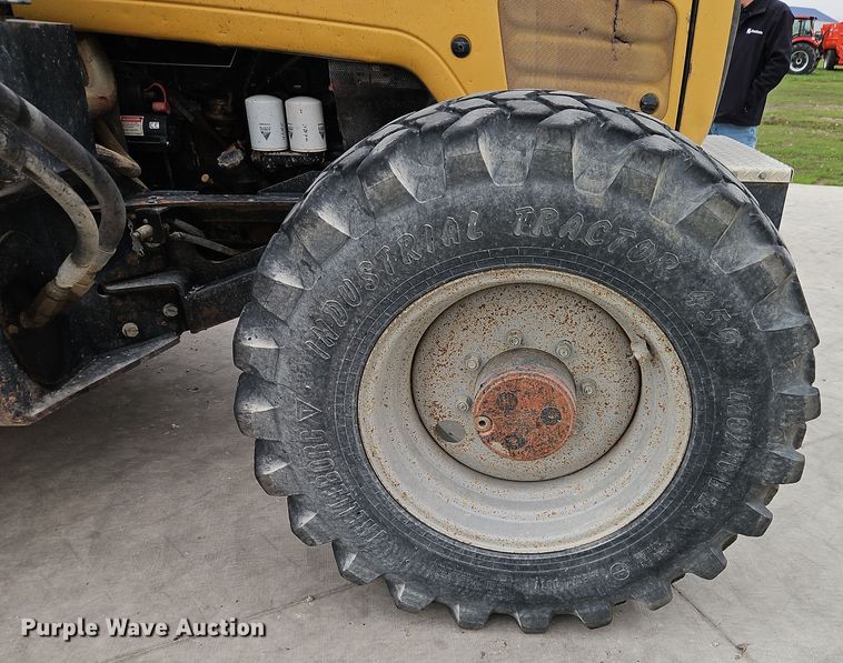 image for item DT7705 2004 Challenger MT525B MFWD tractor