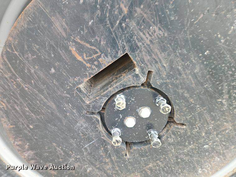 image for item DT7705 2004 Challenger MT525B MFWD tractor