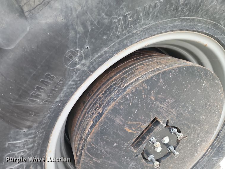 image for item DT7705 2004 Challenger MT525B MFWD tractor