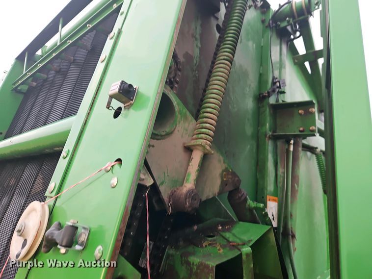 image for item DT7742 1995 John Deere 535 round baler