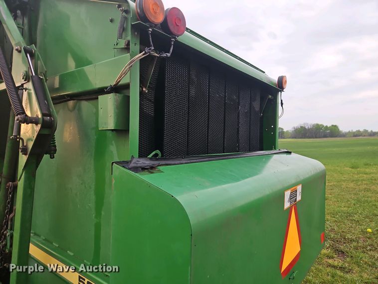 image for item DT7742 1995 John Deere 535 round baler