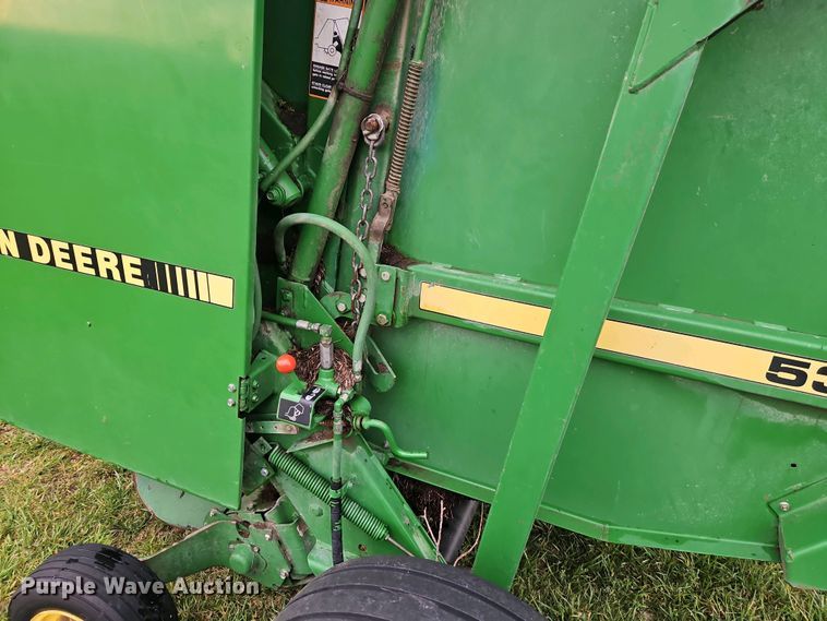 image for item DT7742 1995 John Deere 535 round baler