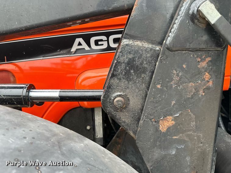 image for item DV0742 1998 Agco Allis  8765 MFWD tractor