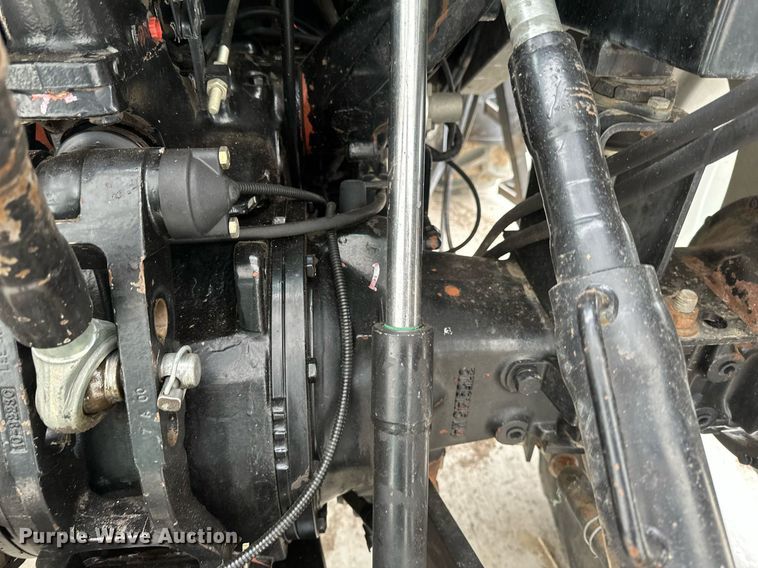 image for item DV0742 1998 Agco Allis  8765 MFWD tractor