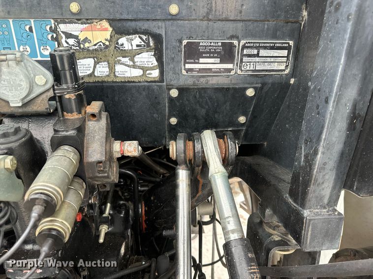 image for item DV0742 1998 Agco Allis  8765 MFWD tractor