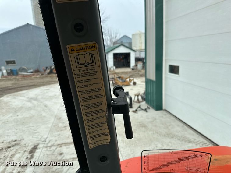 image for item DV0742 1998 Agco Allis  8765 MFWD tractor