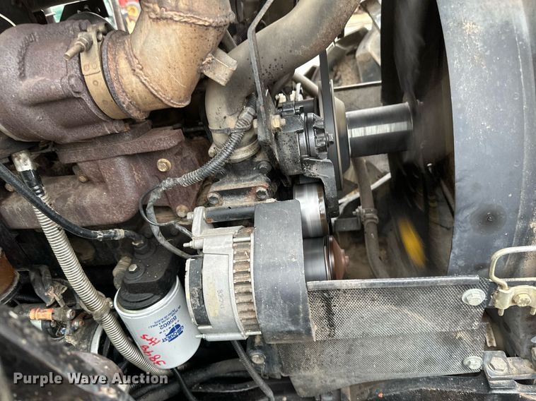 image for item DV0742 1998 Agco Allis  8765 MFWD tractor