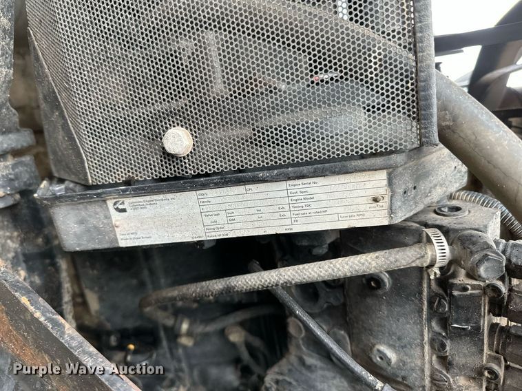 image for item DV0742 1998 Agco Allis  8765 MFWD tractor