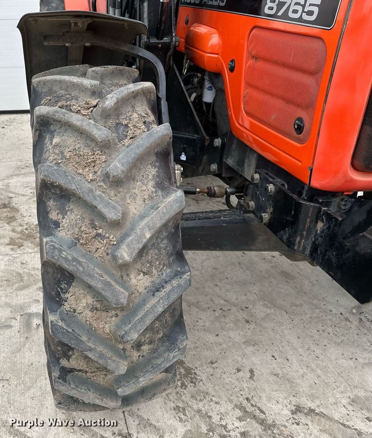 image for item DV0742 1998 Agco Allis  8765 MFWD tractor
