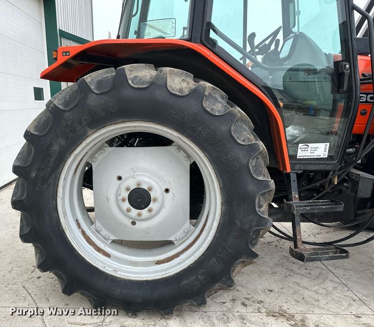 image for item DV0742 1998 Agco Allis  8765 MFWD tractor