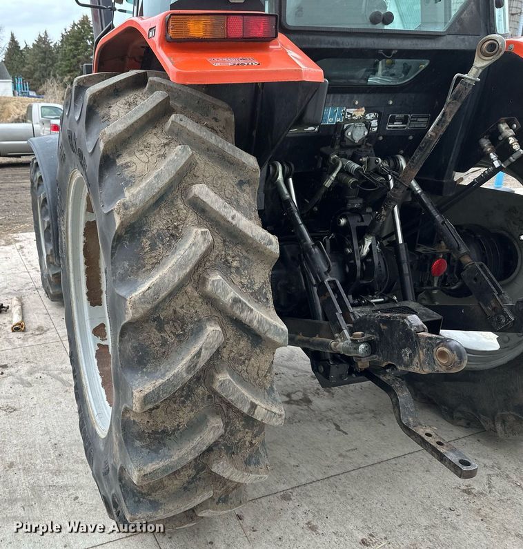 image for item DV0742 1998 Agco Allis  8765 MFWD tractor