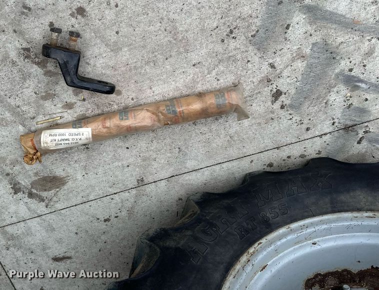 image for item DV0742 1998 Agco Allis  8765 MFWD tractor