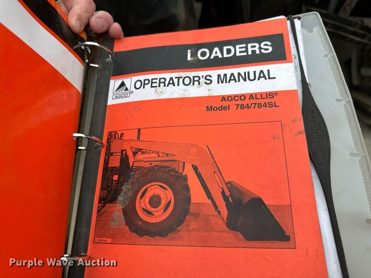 image for item DV0742 1998 Agco Allis  8765 MFWD tractor