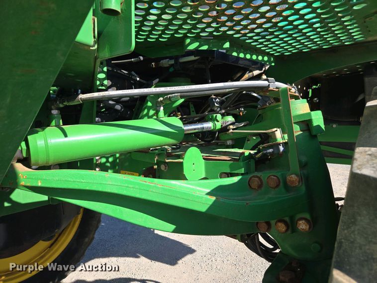 image for item DW1903 2019 John Deere R4045 spreader