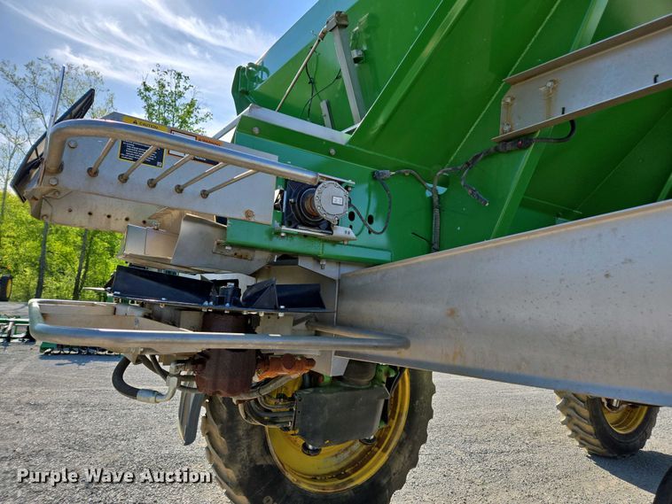 image for item DW1903 2019 John Deere R4045 spreader