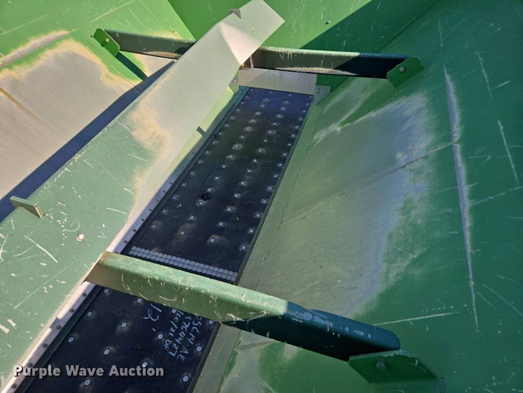 image for item DW1903 2019 John Deere R4045 spreader