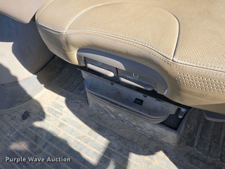 image for item DW1903 2019 John Deere R4045 spreader