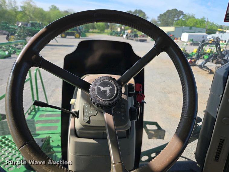 image for item DW1903 2019 John Deere R4045 spreader