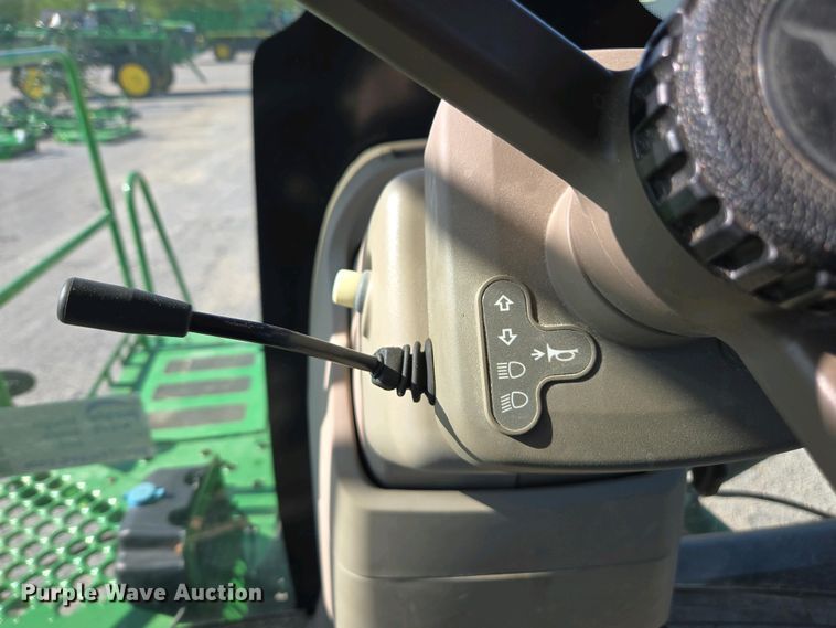 image for item DW1903 2019 John Deere R4045 spreader