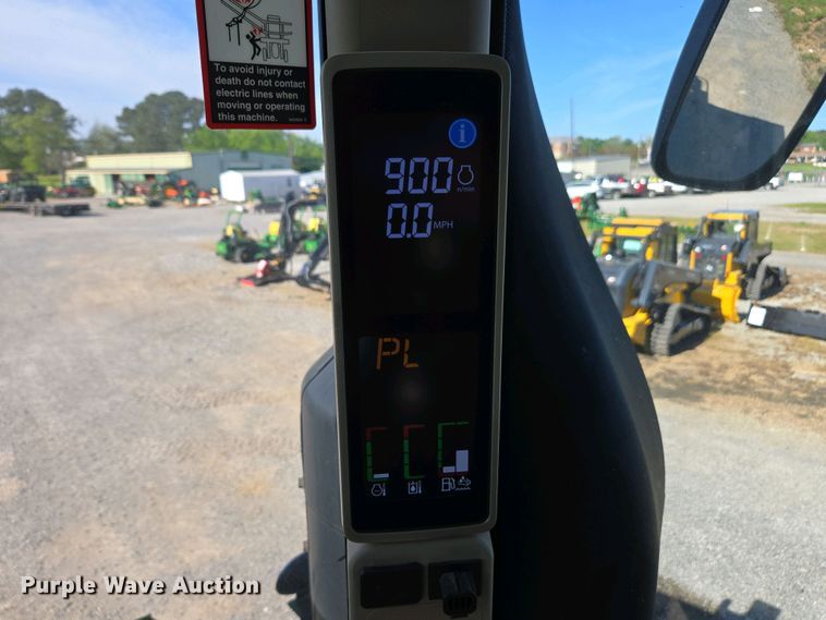 image for item DW1903 2019 John Deere R4045 spreader