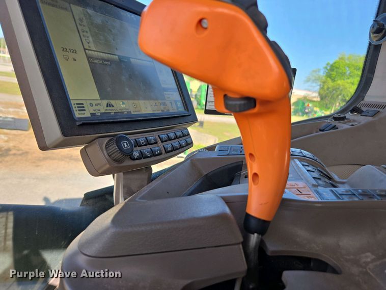 image for item DW1903 2019 John Deere R4045 spreader