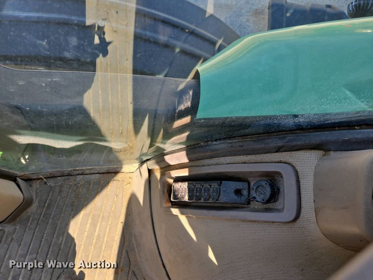 image for item DW1903 2019 John Deere R4045 spreader