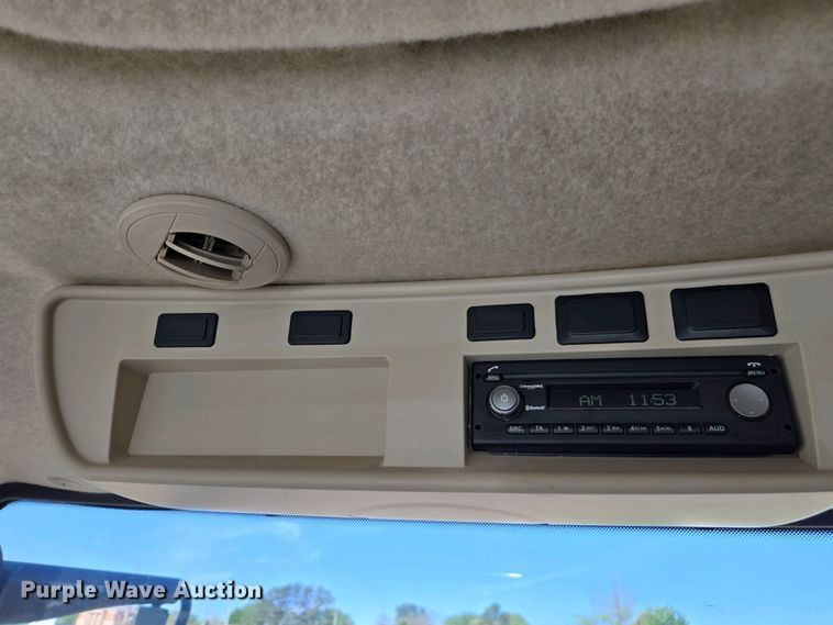 image for item DW1903 2019 John Deere R4045 spreader