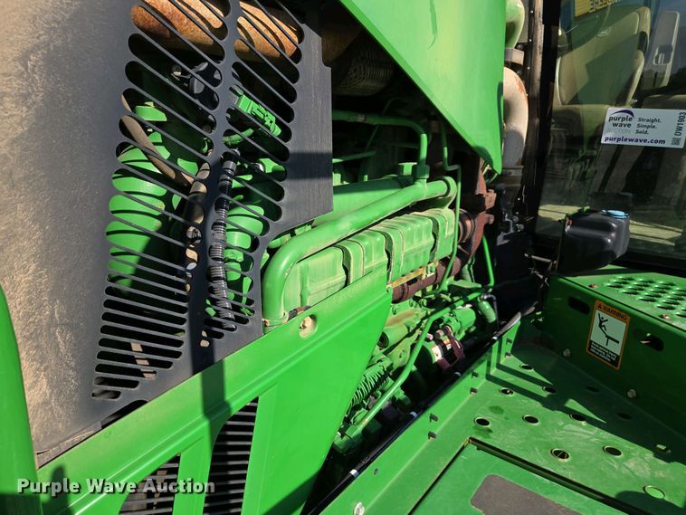 image for item DW1903 2019 John Deere R4045 spreader