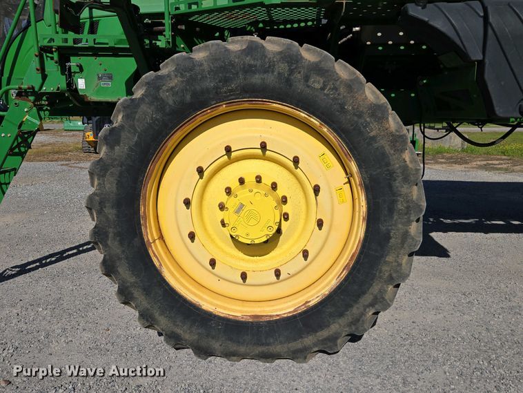 image for item DW1903 2019 John Deere R4045 spreader
