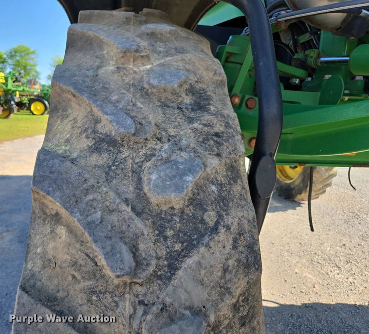 image for item DW1903 2019 John Deere R4045 spreader