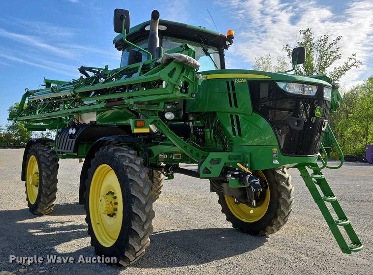 image for item DW1904 2021 John Deere R4038 sprayer