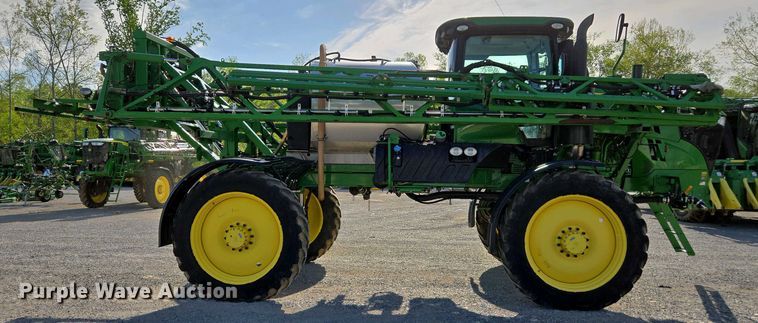 image for item DW1904 2021 John Deere R4038 sprayer