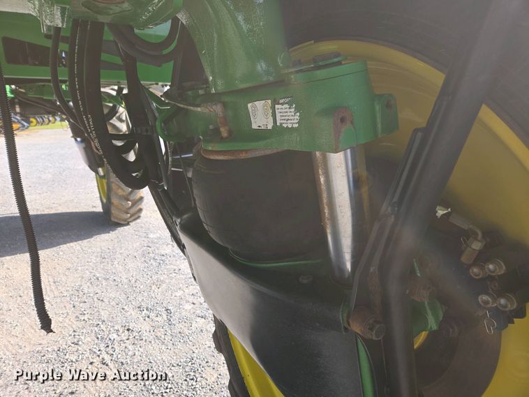 image for item DW1904 2021 John Deere R4038 sprayer