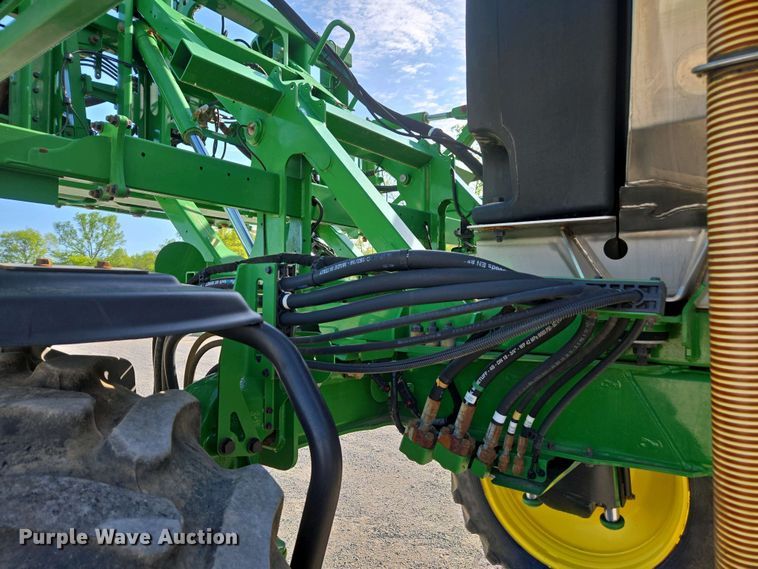 image for item DW1904 2021 John Deere R4038 sprayer