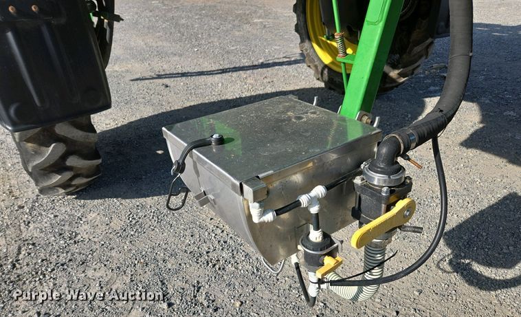 image for item DW1904 2021 John Deere R4038 sprayer
