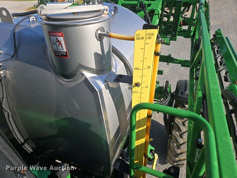image for item DW1904 2021 John Deere R4038 sprayer