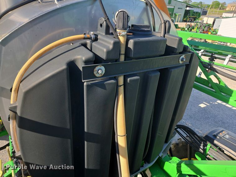 image for item DW1904 2021 John Deere R4038 sprayer