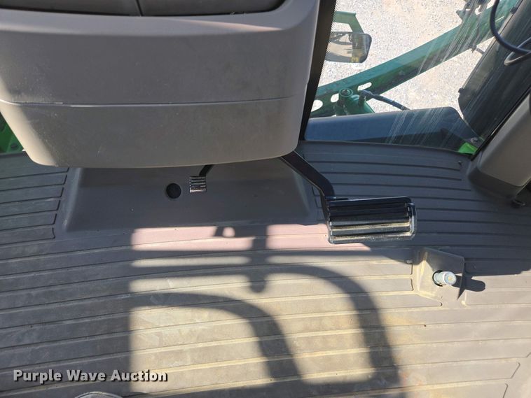 image for item DW1904 2021 John Deere R4038 sprayer