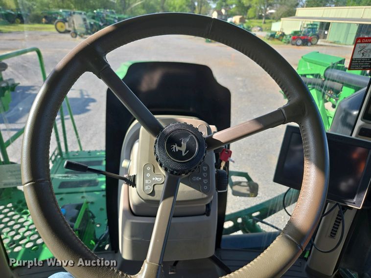 image for item DW1904 2021 John Deere R4038 sprayer