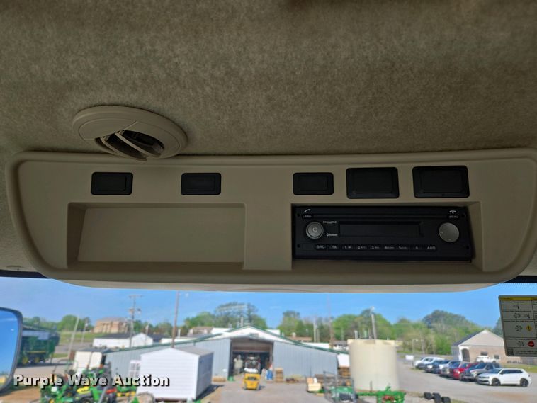 image for item DW1904 2021 John Deere R4038 sprayer