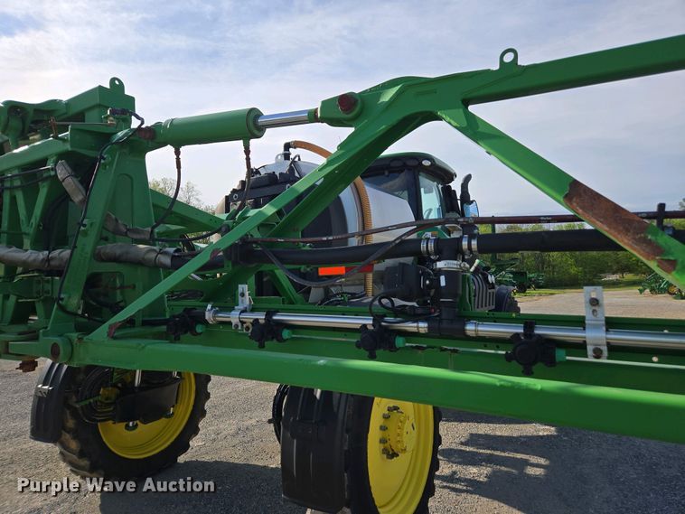 image for item DW1904 2021 John Deere R4038 sprayer