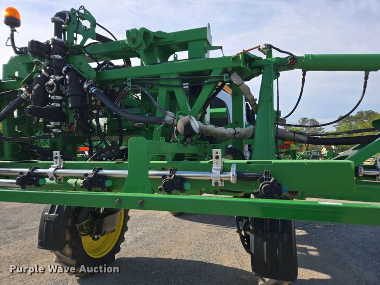 image for item DW1904 2021 John Deere R4038 sprayer
