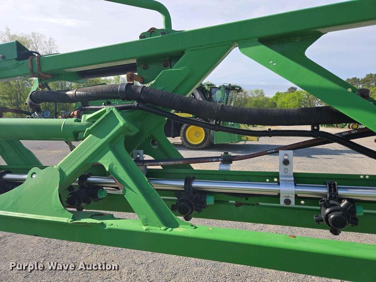 image for item DW1904 2021 John Deere R4038 sprayer