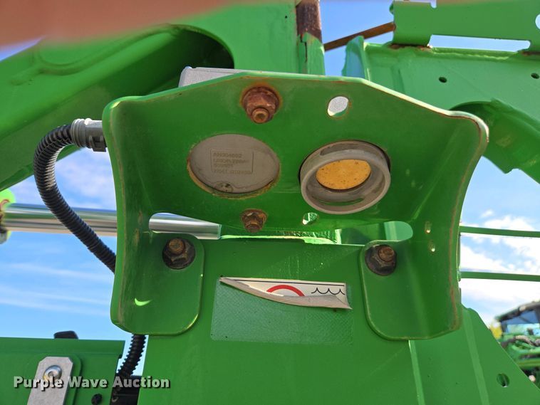 image for item DW1904 2021 John Deere R4038 sprayer